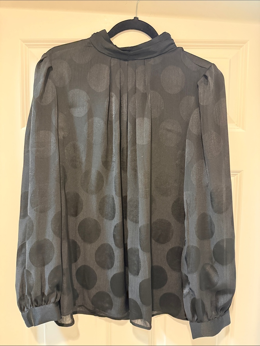 Who What Wear Gray Sheer Dot-Print Long Sleeve Blouse